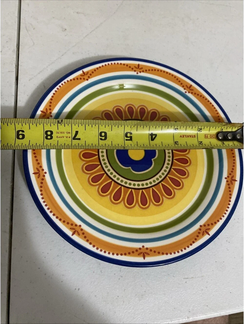 Pier One Dish Set Of 19 (3) 5 1/2 Bowls,(9) 8 3/4 Plates,(3) 10 3/4 Plates
